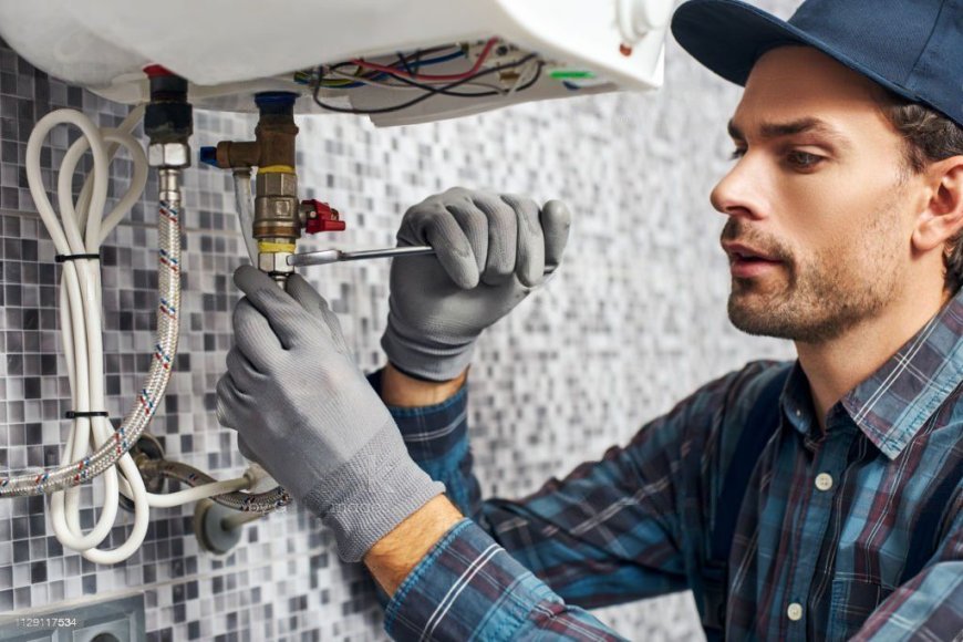 Emergency Plumbing Services: What to Do When Disaster Strikes