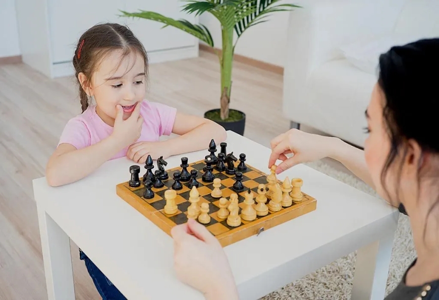 Why should you prefer to send the kids to the Chess beginner courses?