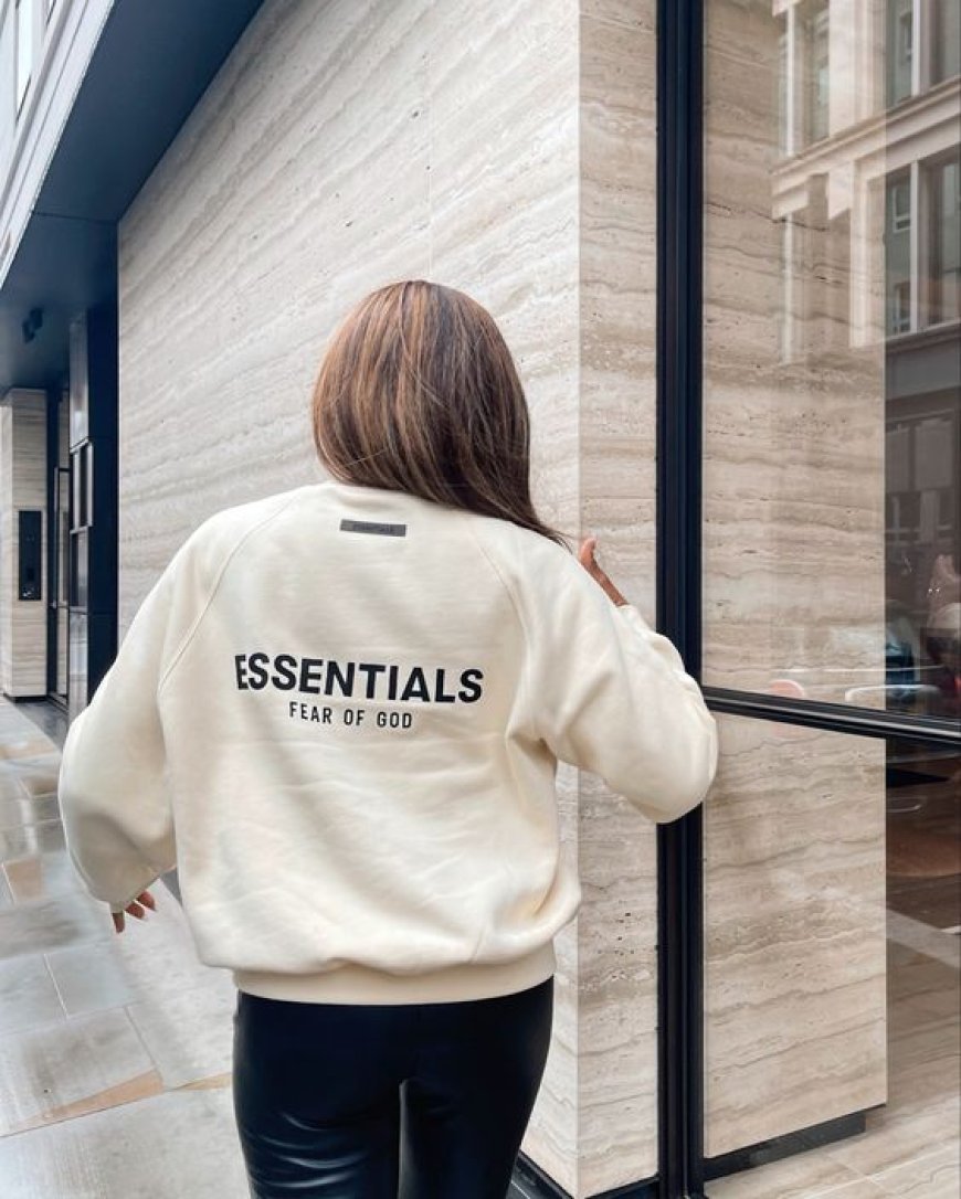 Essentials Clothing Graphic Hoodie: Express Your Unique Style