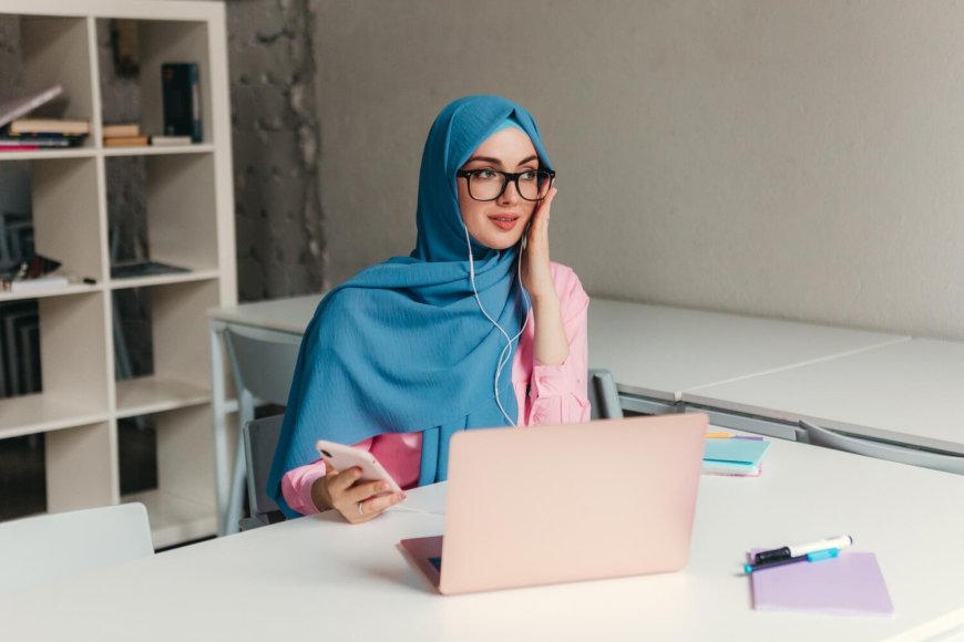 How Online Muslim Therapists Are Revolutionizing Mental Health Support