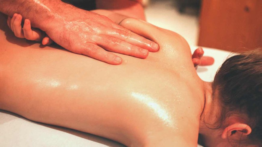 Oil Body Massage Service in Jaipur