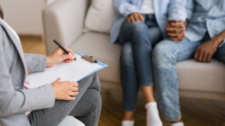 How Expert Couples Therapy Promotes Awareness and Connection