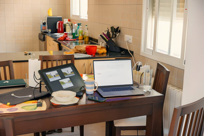 Office Workstation Table in Dubai Creating a Productive Workspace