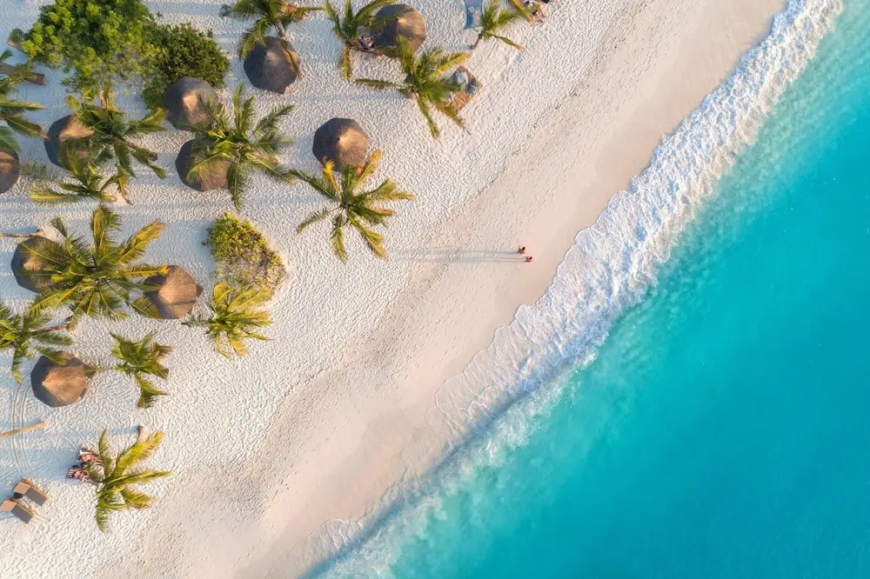 Top 10 Best Beach Resorts Around the World: A Traveler's Guide