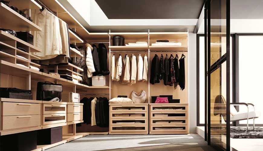 Elevate Your Space: The Art of Customized Fitted Wardrobe Interiors