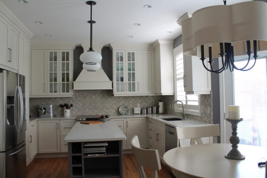 What Are The Key Factors Consumers Consider When Choosing a Kitchen Cabinet Company?