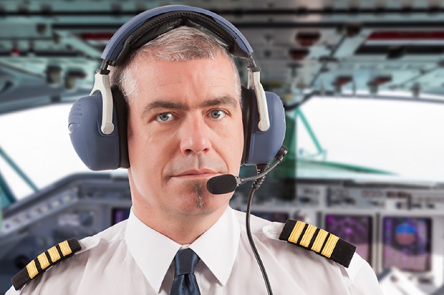 What Are The Roles and Responsibilities Of Commercial Pilots?