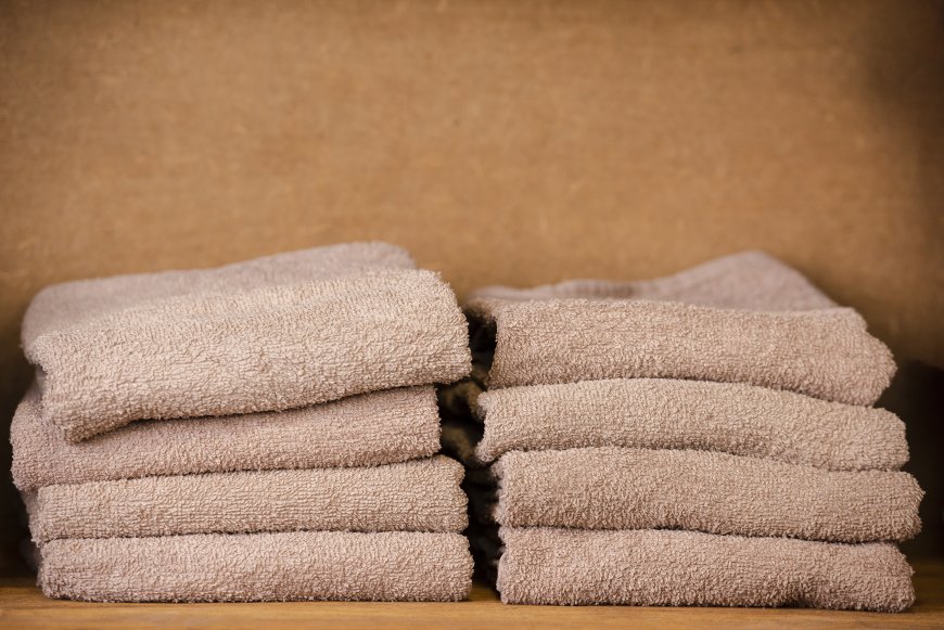 The Ultimate Guide to Wholesale Hand Towels: Linen Plus Leading the Way