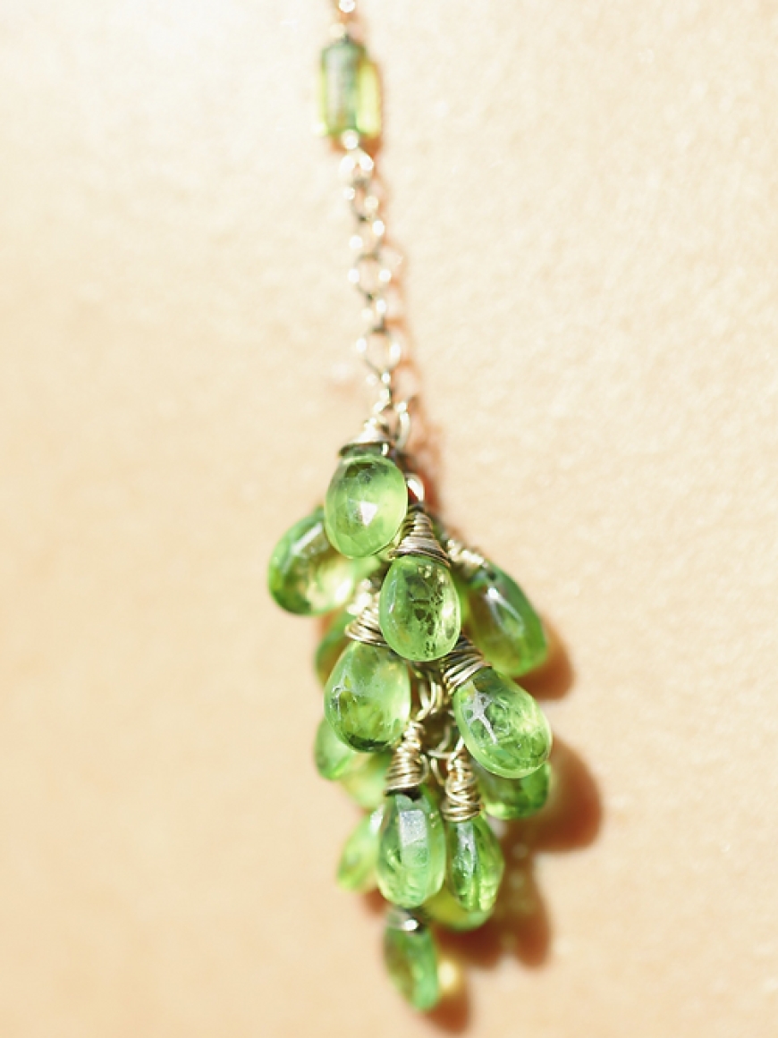 A Comprehensive Guide To Choosing The Perfect Peridot Grape Necklace!
