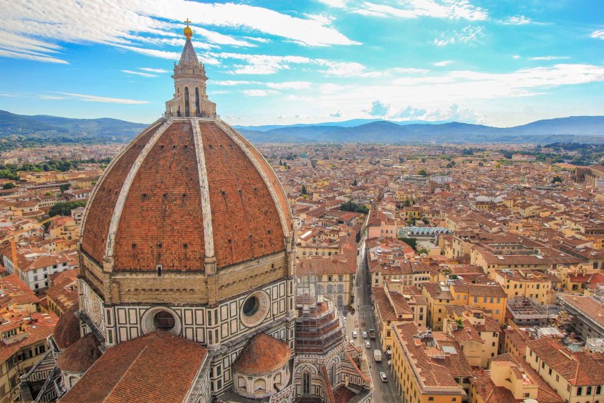 A Wanderer's Guide: Top 15 Things to Experience in Florence