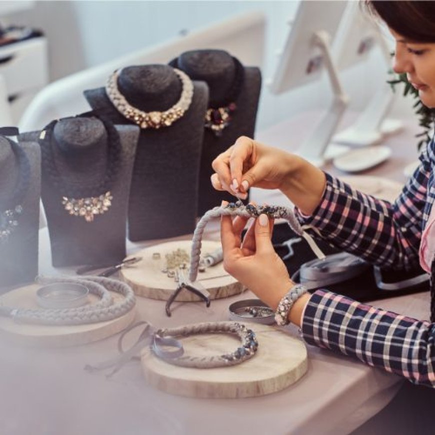 How Do Refugee Artisans Infuse Cultural Heritage into Handmade Jewelry?