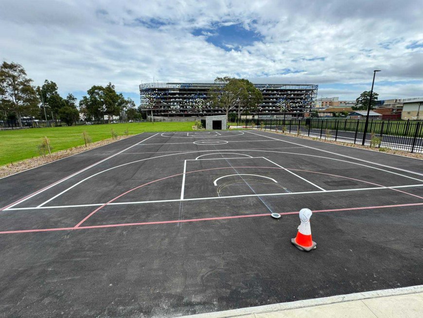 Upgrading Sports Offices: A Manual for Sports Field Line Marking and Paint Expulsion