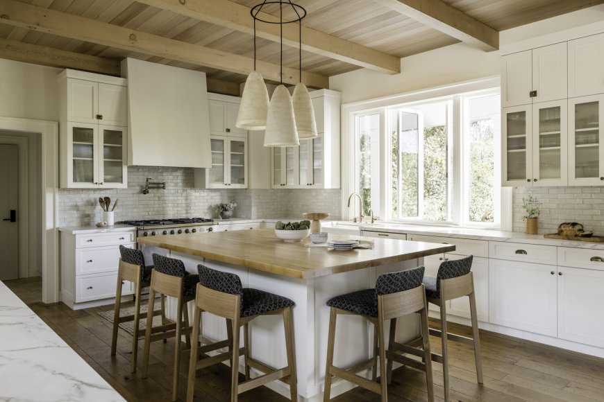 Wine Country Elegance: Showcasing Napa Valley's Stunning Home Interiors Through Photography