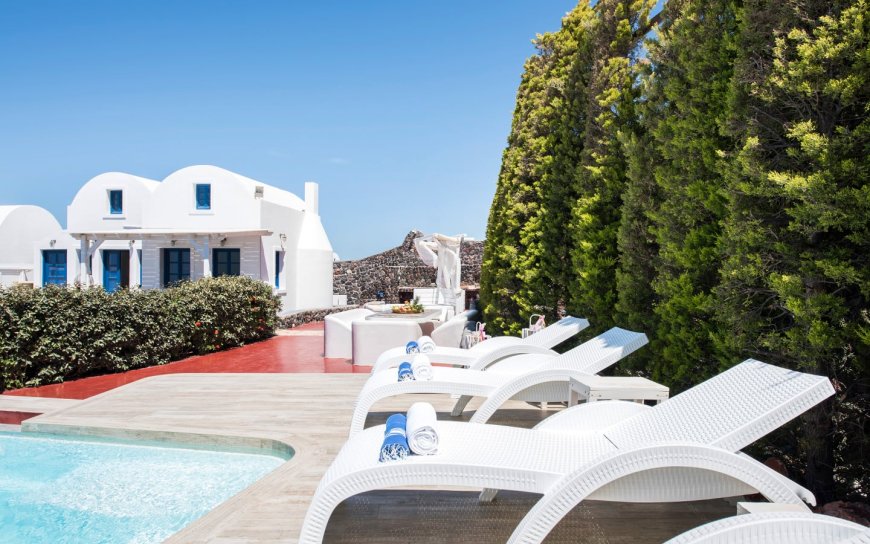 Unveiling Greece's Hidden Charms: Find American Rentals Guide to Ano Patisia and Oia