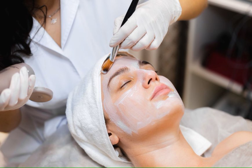 How Customized Facials Address Specific Skin Concerns