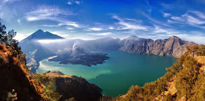 Exploring the Majesty of Mount Rinjani: A Trekker's Paradise