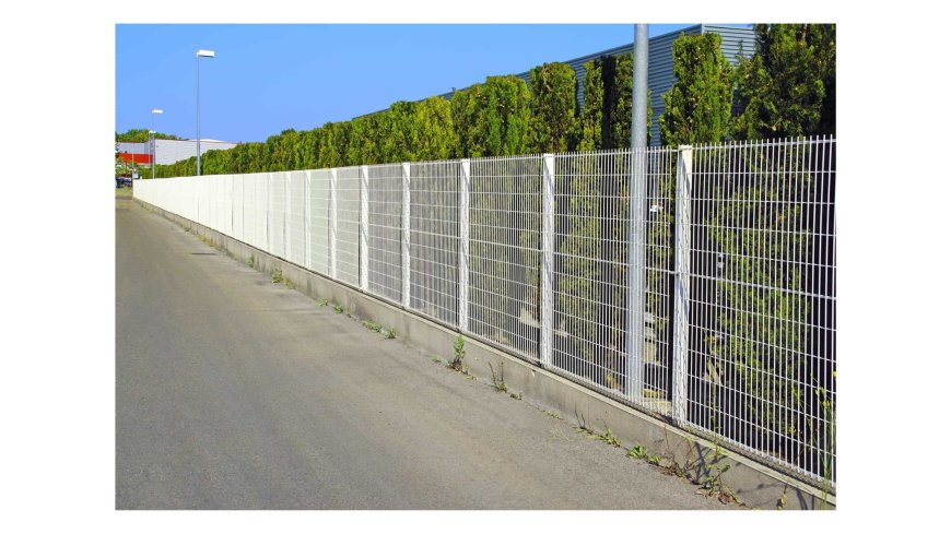 How To Find The Perfect Contractor For Your Commercial Fence Repairs