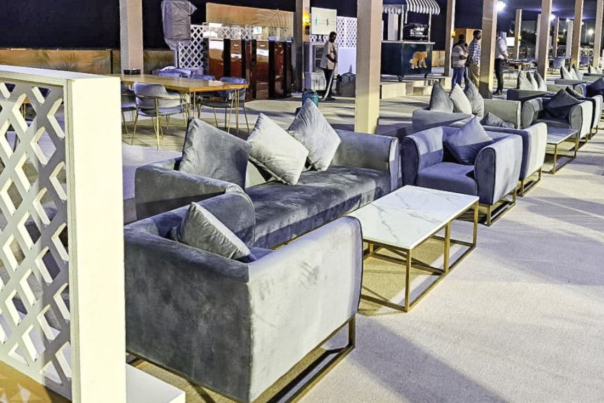 Luxury Seating Solutions: Velvet Sofas and Chairs for Lavish Gatherings