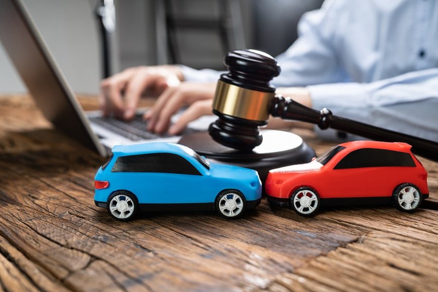 How a Car Accident Lawyer Boosts Your Claim in Queens?